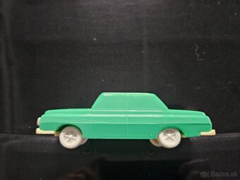 Stare hracky,auta - 8