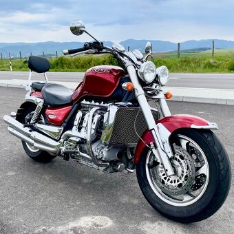 Triumph ROCKET III - 8