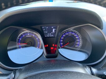 Hyundai ix20 benzín - 8