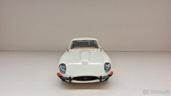 1:18 JAGUAR E COUPE , k - 8