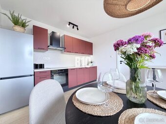 Veľký 3 izbový byt - Moderný zariadený zrekonštruovaný - 8