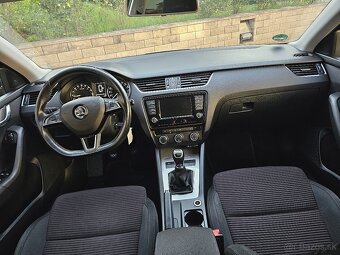Škoda Octavia Combi 2.0 TDI M6 Sport Navi DVD R16 Orig. KM - 8
