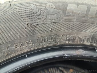 235/60 r16 Michelin - 8