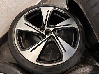 original audi a3 s3 r19 RS 8Y 8Y0601025CG letní - 8