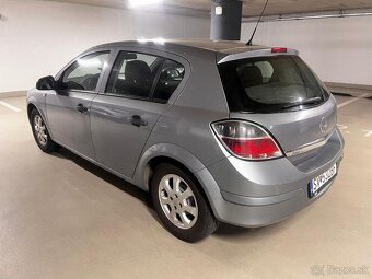 Opel Astra H 1.4 Benzín 66 KW - 8