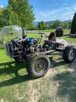 Traktor na podvozku Tatra 805 - 8