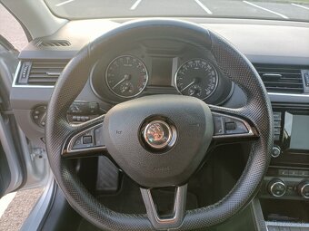 PREDÁM ŠKODA OCTAVIA 1.6 TDI STYLE - 8