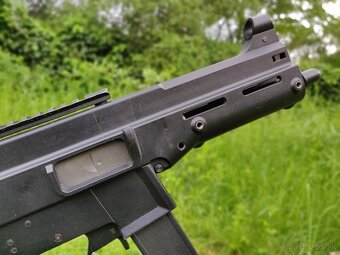 ARES UMP + 3 zásobníky + dlhé predpažbie - 8