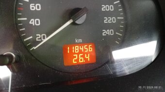 Predam Renault Megan - 8