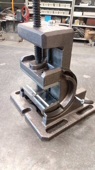 Zverak pod vrtacku - 8