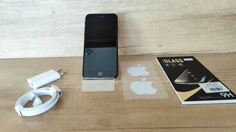 Apple iPhone SE 2020 - v záruke + DARČEK - 8