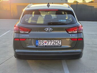 Hyundai i30 CW 1.6CRDi automat - 8