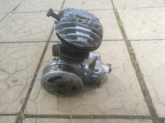 motor - 8