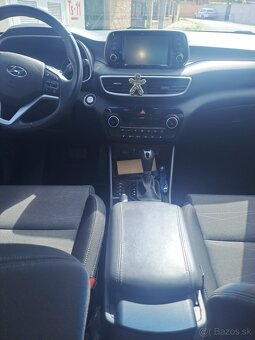 Hyundai tucson - 8