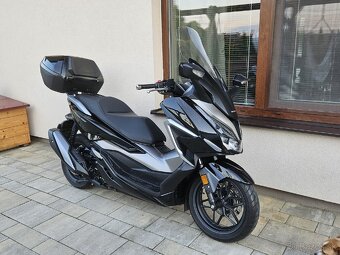 Honda Forza 350 - 8