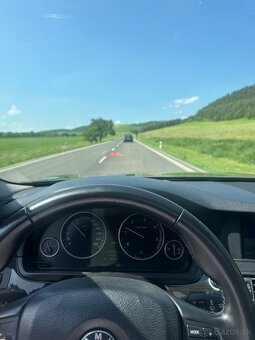 BMW 525D - 8