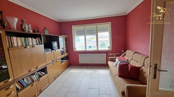 Rodinný dom s 5 izbami a veľkým pozemkom na PREDAJ - 8