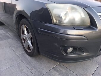 Predam Toyota Avensis combi 2.2 D4D - 8