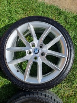 Disky Gemini R18 5x112 VRS - 8