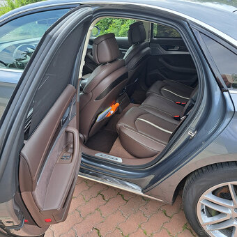 Audi A8 3.0 TDI V6 DPF clean diesel quattro tiptronic - 8