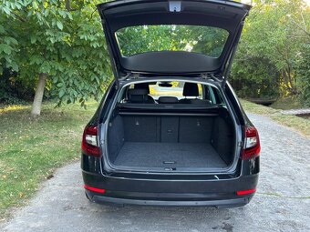 Škoda Octavia Combi 2.0 TDI Style DSG - 8