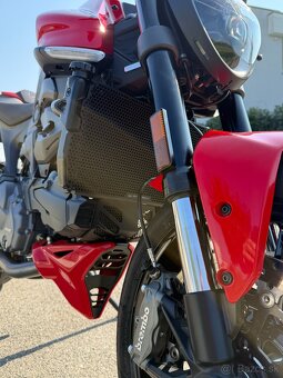 Ducati Monster+ 937 - 8