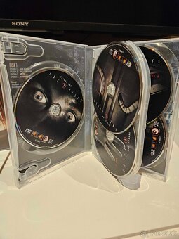 PREDAM KOMPLENU DVD KOLEKCIU AKTY-X (X-FILES) - 8
