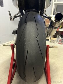 Honda CBR 954 RR - 8