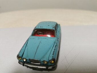 Corgi toys Jaguar Mark X - 8
