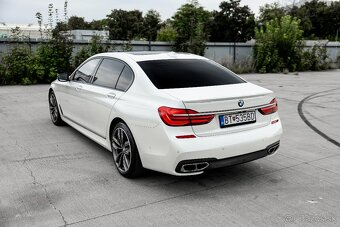 BMW Rad 7 M760Li xDrive A/T Full - 8