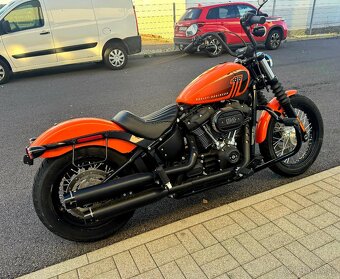 Harley Davidson Softail Street Bob - 8