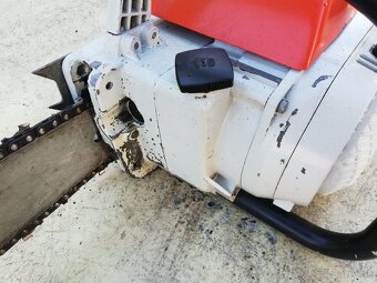 Motorová píla Stihl 041 AV FARM BOSS - 8
