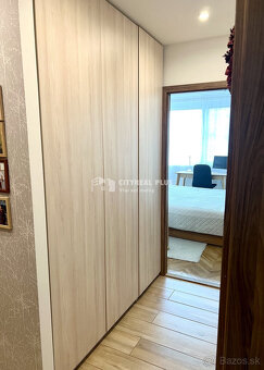 Ponúkame Vám na predaj veľký 3 izbový byt v meste Nové Zámky - 8