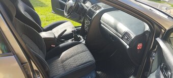 Predám Peugeot 407 SW 2.2 HDI - 8