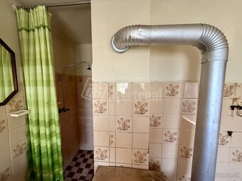 Starší vidiecky dom v Kráľovej nad Váhom v blízkost… - 8