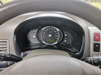 Hyundai Tucson 2,0crdi 103kw m6 4x4 - 8