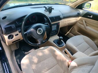 Volkswagen Passat Variant 1.9 Tdi 74kw - 8