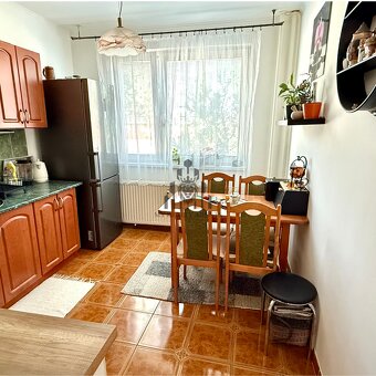 Na predaj priestranný 4 izb. byt s loggiou – Bukureštská ul. - 8