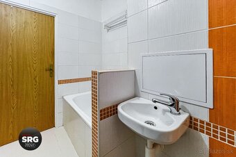 SRG | Blízko k staniciam aj k centru ale na kľudnom mieste - 8