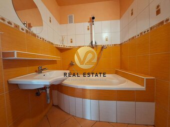 REZERVOVANÉ - NA PREDAJ väčší 2 izbový byt 66m2, Nitra - Chr - 8