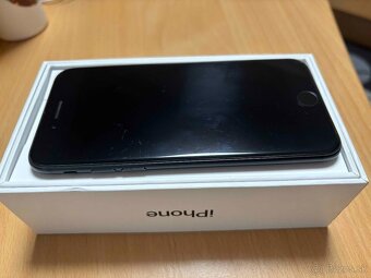 Apple iPhone 7 - 128GB - 84% kapacita batérie - 8