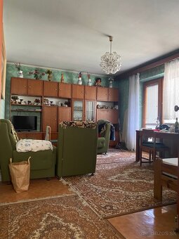 Ponúkam na predaj 5 izb, rodinný dom v obci Kocurice. - 8