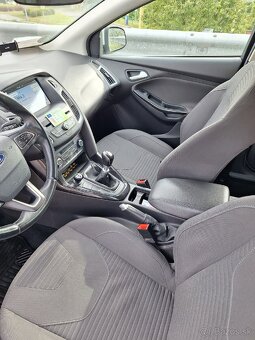 Ford focus - 8