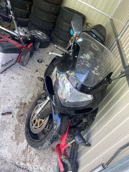 Suzuki GDX-R 750 - 8