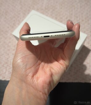 Apple iPhone 11 128GB white - 8