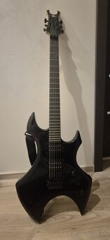 Predám elektrickú gitaru Harlem X a 15w AMP - 8