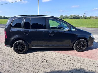 Volkswagen Touran 1.9 TDI DSG - 8