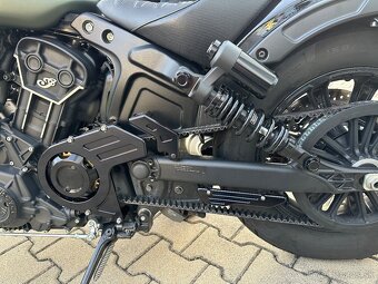 Indian Scout Rouge - cenova bomba - 8