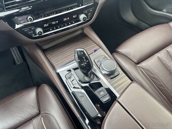 Na predaj BMW 530d xDrive Touring s 24 mesačnou zárukou - 8