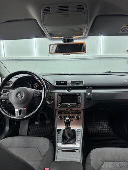 Volkswagen Passat 2.0 TDi - 8